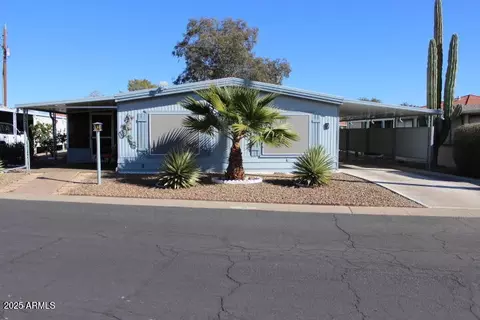 303 S Recker Rd #9, Mesa, AZ 85206