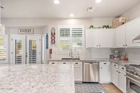 2921 S Martingale Rd, Gilbert, AZ 85295 photo 32