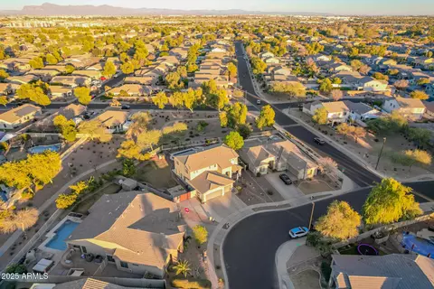 2921 S Martingale Rd, Gilbert, AZ 85295 photo 14