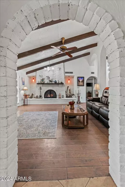 Entry Way - 2889 E Tremaine Ave, Gilbert, AZ 85234 photo 2 of 5