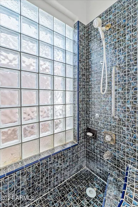 Bath - 2889 E Tremaine Ave, Gilbert, AZ 85234 photo 6 of 8
