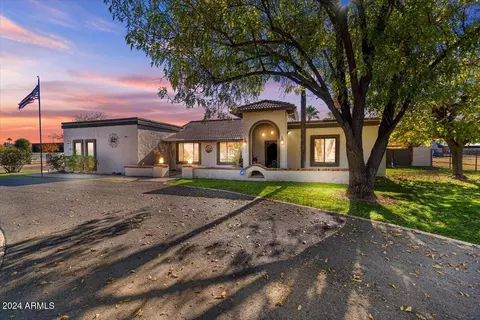 2889 E Tremaine Ave, Gilbert, AZ 85234