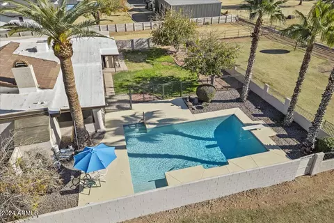 Exterior - 2889 E Tremaine Ave, Gilbert, AZ 85234 photo 5 of 11