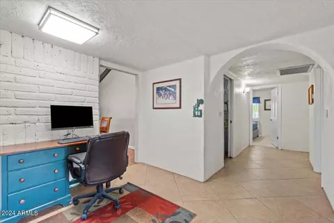 Entry Way - 2889 E Tremaine Ave, Gilbert, AZ 85234 photo 4 of 5