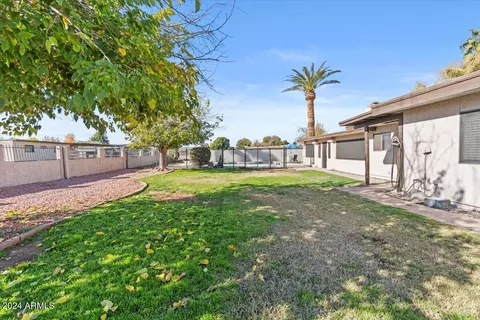 Exterior - 2889 E Tremaine Ave, Gilbert, AZ 85234 photo 10 of 11