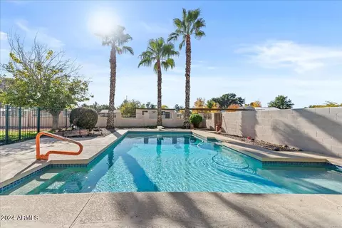 Exterior - 2889 E Tremaine Ave, Gilbert, AZ 85234 photo 6 of 11