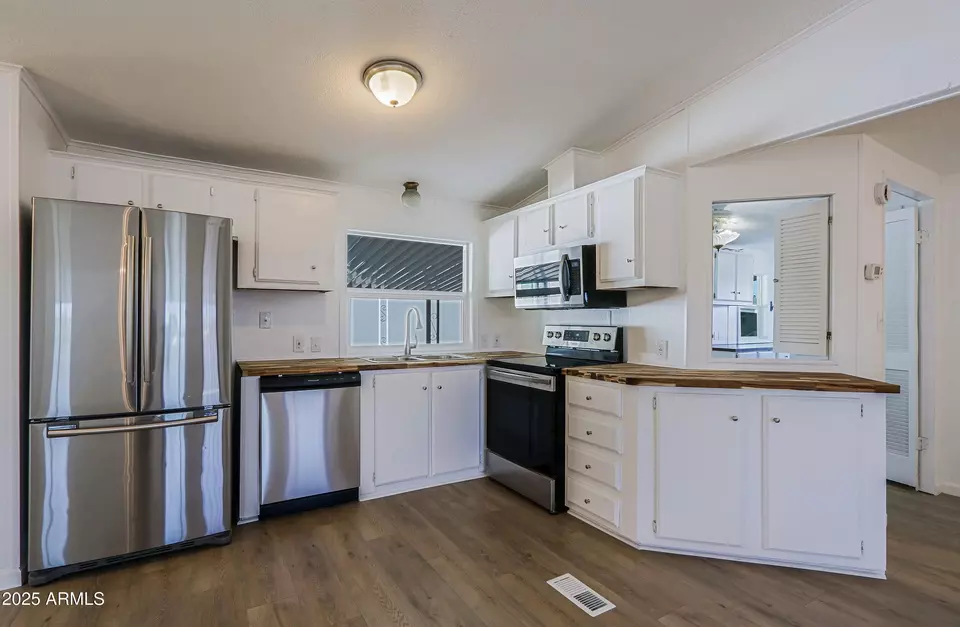  1955 E Grovers Ave #9, Phoenix, AZ 85022 photo 2
