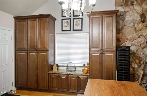 Kitchen - 3199 Larson Loop, Forest Lakes, AZ 85931 photo 2 of 4