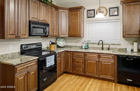 Kitchen - 3199 Larson Loop, Forest Lakes, AZ 85931 photo 4 of 4