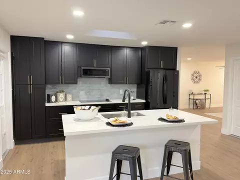 1936 E Cornell Dr, Tempe, AZ 85283 photo 2