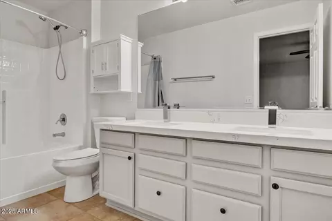 4111 E Tether Trl, Phoenix, AZ 85050 photo 24