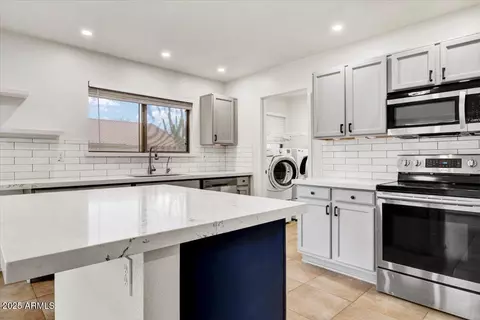 4111 E Tether Trl, Phoenix, AZ 85050 photo 14