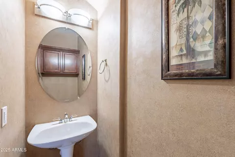 Bath - 3798 E Latham Ct, Gilbert, AZ 85297 photo 5 of 5