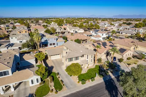 View/Area - 3798 E Latham Ct, Gilbert, AZ 85297 photo 1 of 9
