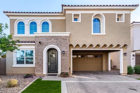 653 N Abalone Dr, Gilbert, AZ 85233