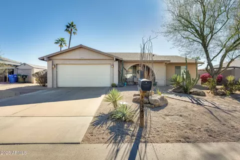3343 E Anderson Dr, Phoenix, AZ 85032