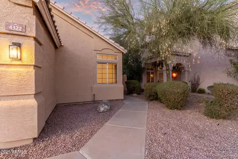 4322 E South Fork Dr, Phoenix, AZ 85044 photo 4