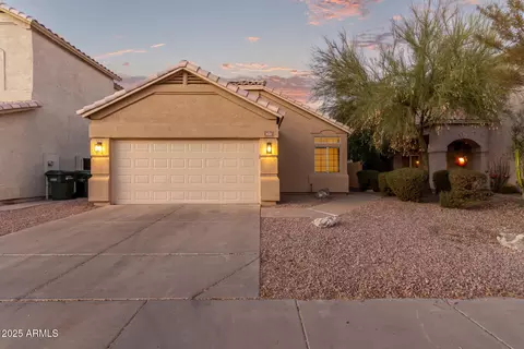 4322 E South Fork Dr, Phoenix, AZ 85044 photo 2