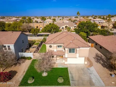 View/Area - 3552 E Claxton Ave, Gilbert, AZ 85297 photo 2 of 14