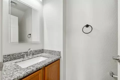 Bath - 3552 E Claxton Ave, Gilbert, AZ 85297 photo 3 of 4