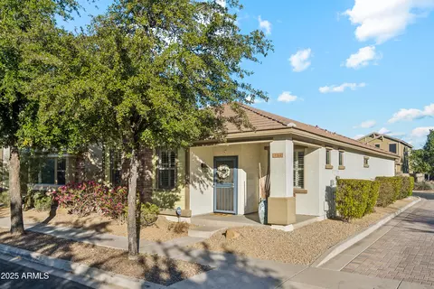 4364 E Selena Dr, Phoenix, AZ 85050