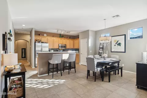 4364 E Selena Dr, Phoenix, AZ 85050 photo 5
