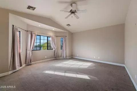 Bedroom - 146 E Claremont St, Phoenix, AZ 85012 photo 1 of 4