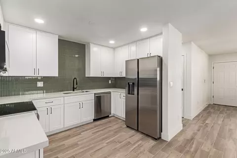 Kitchen - 1915 E Hidalgo Ave, Phoenix, AZ 85040 photo 2 of 2