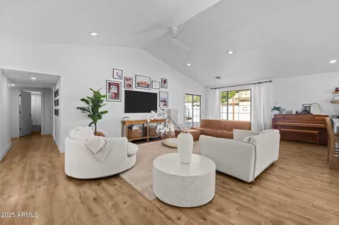 2604 E Downing Cir, Mesa, AZ 85213 photo 4