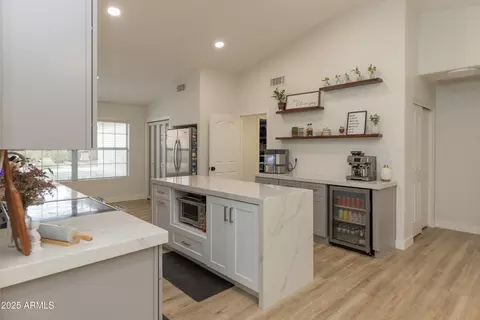 831 E Spanish Moss Ln, Phoenix, AZ 85022 photo 6