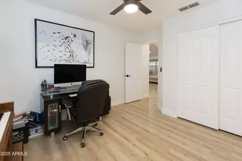 831 E Spanish Moss Ln, Phoenix, AZ 85022 photo 12