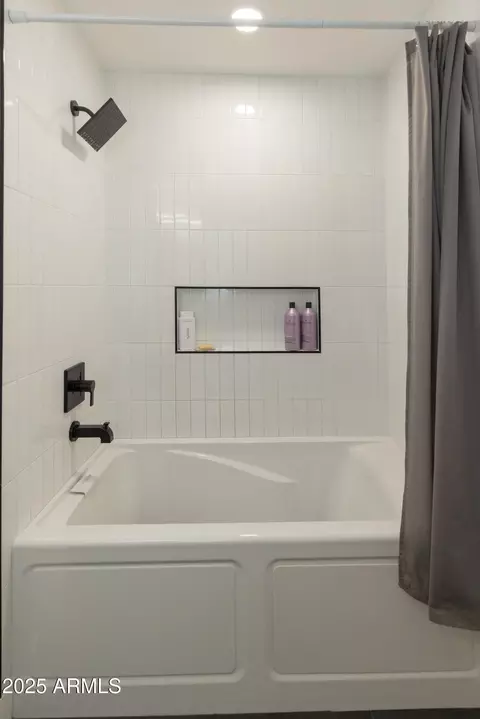 831 E Spanish Moss Ln, Phoenix, AZ 85022 photo 18