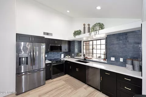7904 E Pepper Tree Ln, Scottsdale, AZ 85250