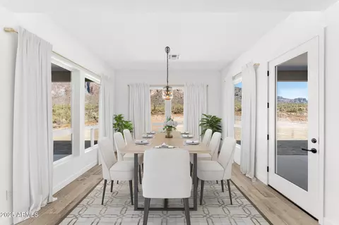 Dining - 39015 N 6th Dr, Phoenix, AZ 85086 photo 2 of 2
