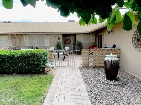 10511 W Tropicana Cir, Sun City, AZ 85351