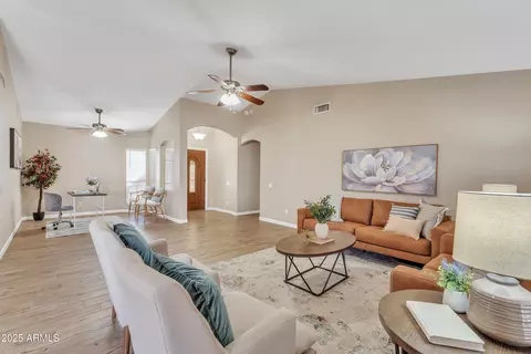 710 S Monterey St, Gilbert, AZ 85233