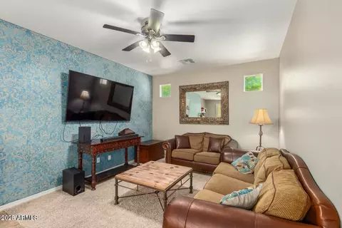 875 S Brewer Dr, Gilbert, AZ 85296 photo 7