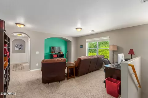 875 S Brewer Dr, Gilbert, AZ 85296 photo 13