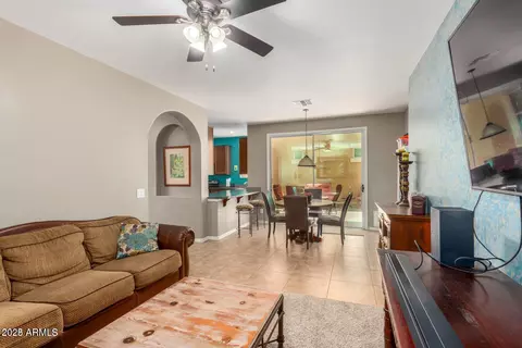 875 S Brewer Dr, Gilbert, AZ 85296 photo 8