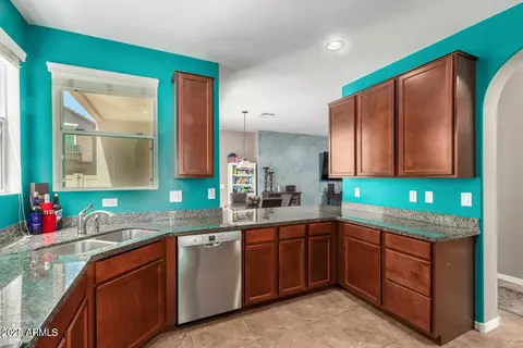 875 S Brewer Dr, Gilbert, AZ 85296 photo 11