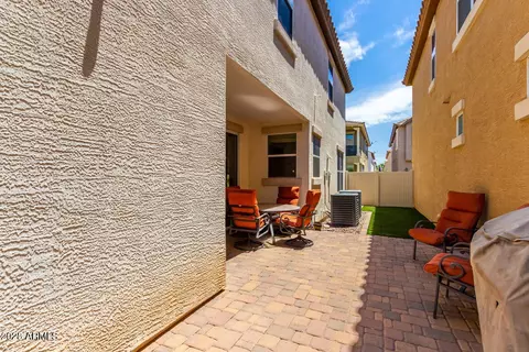 875 S Brewer Dr, Gilbert, AZ 85296 photo 17