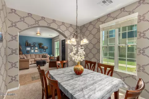 875 S Brewer Dr, Gilbert, AZ 85296 photo 5