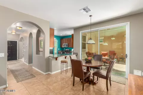 875 S Brewer Dr, Gilbert, AZ 85296 photo 10