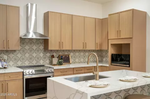6137 E Roland St, Mesa, AZ 85215 photo 2