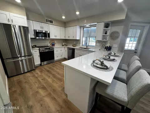 8144 E Kilarea Ave, Mesa, AZ 85209