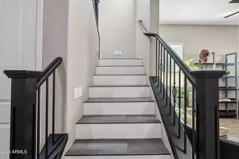 Entry Way - 3045 E Bloomfield Pkwy, Gilbert, AZ 85296 photo 3 of 5