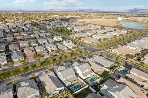 View/Area - 3045 E Bloomfield Pkwy, Gilbert, AZ 85296 photo 11 of 18