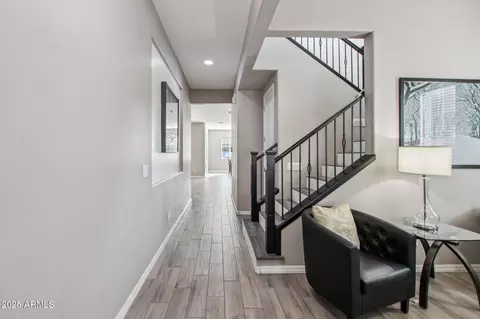 Entry Way - 3045 E Bloomfield Pkwy, Gilbert, AZ 85296 photo 2 of 5