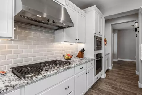 Kitchen - 10556 E Relativity Ave, Mesa, AZ 85212 photo 3 of 4