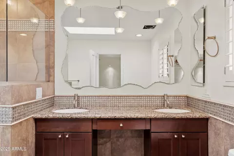 111 E Linger Ln, Phoenix, AZ 85020 photo 27